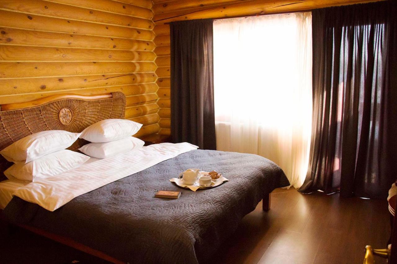Hotel Fregat Kiev Esterno foto
