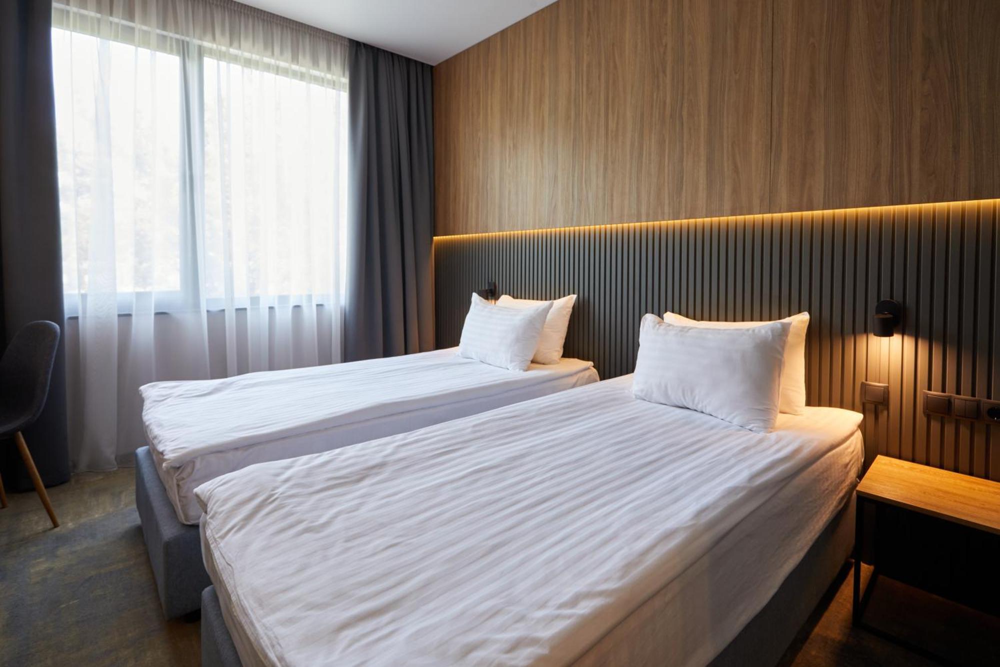 Hotel Fregat Kiev Esterno foto