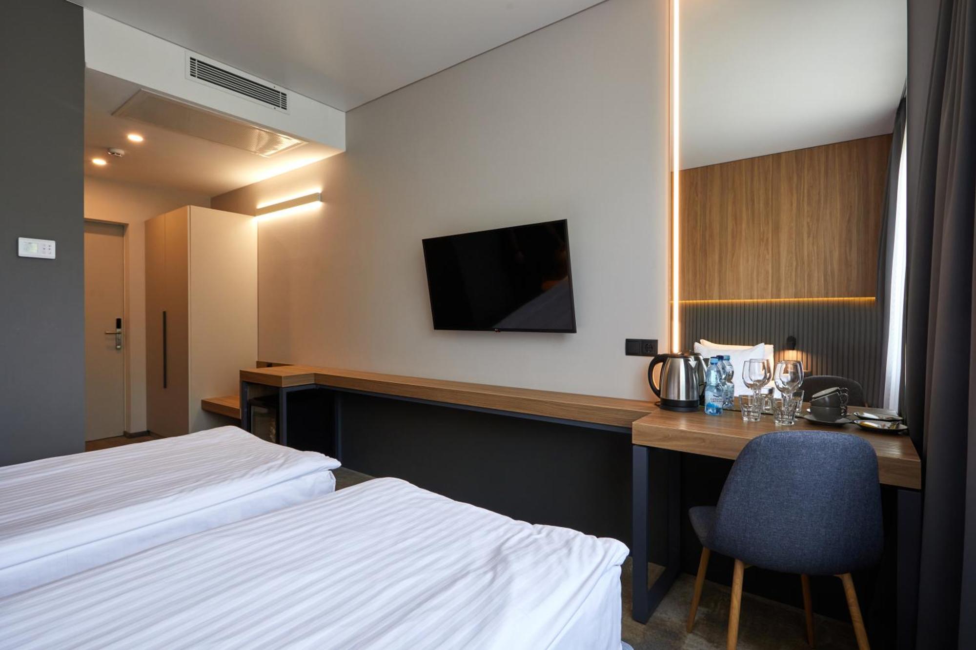 Hotel Fregat Kiev Esterno foto