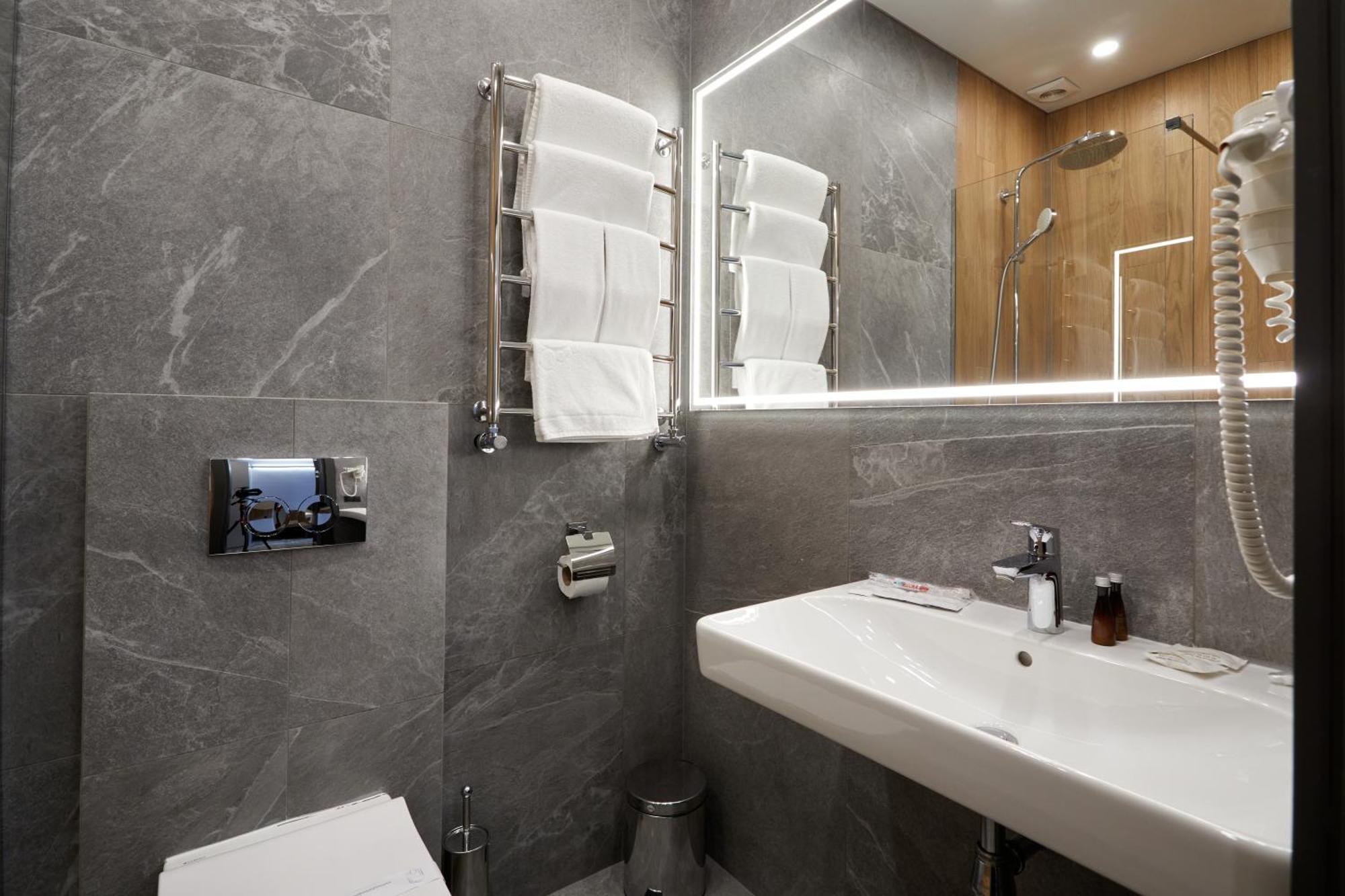 Hotel Fregat Kiev Esterno foto
