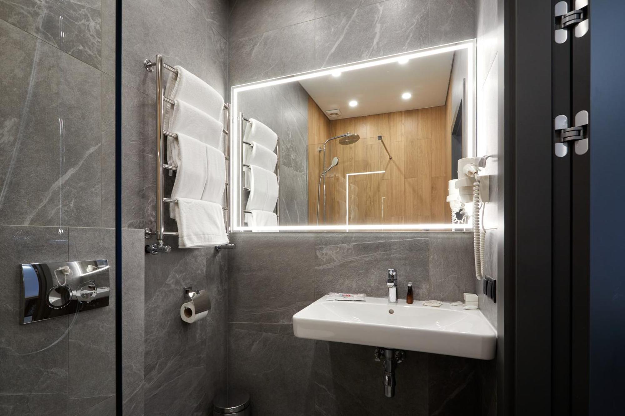 Hotel Fregat Kiev Esterno foto